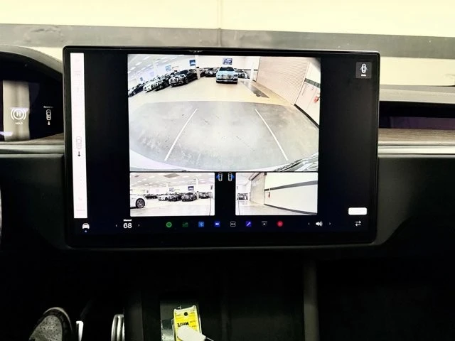2022 Tesla Model X - Image 29 of 31