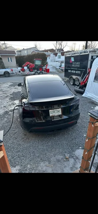 2022 Tesla Model Y - Image 4 of 10