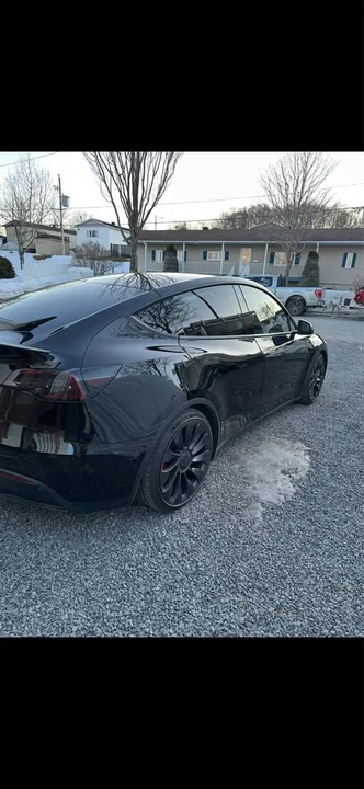 2022 Tesla Model Y - Image 2 of 10
