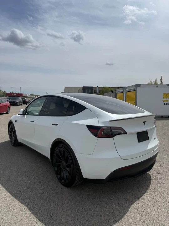 2022 Tesla Model Y - Image 4 of 6