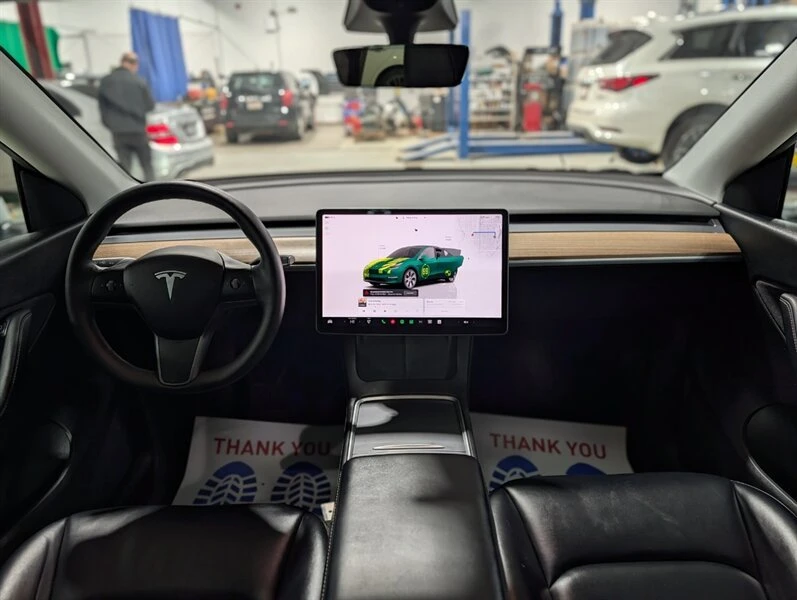 2022 Tesla Model Y - Image 13 of 20