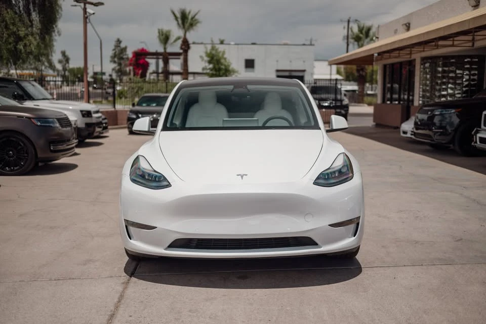 2022 Tesla Model Y - Image 2 of 18