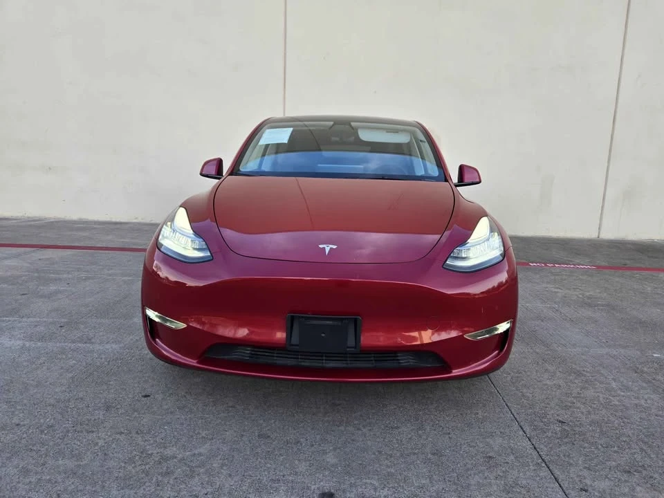 2022 Tesla Model Y - Image 10 of 13