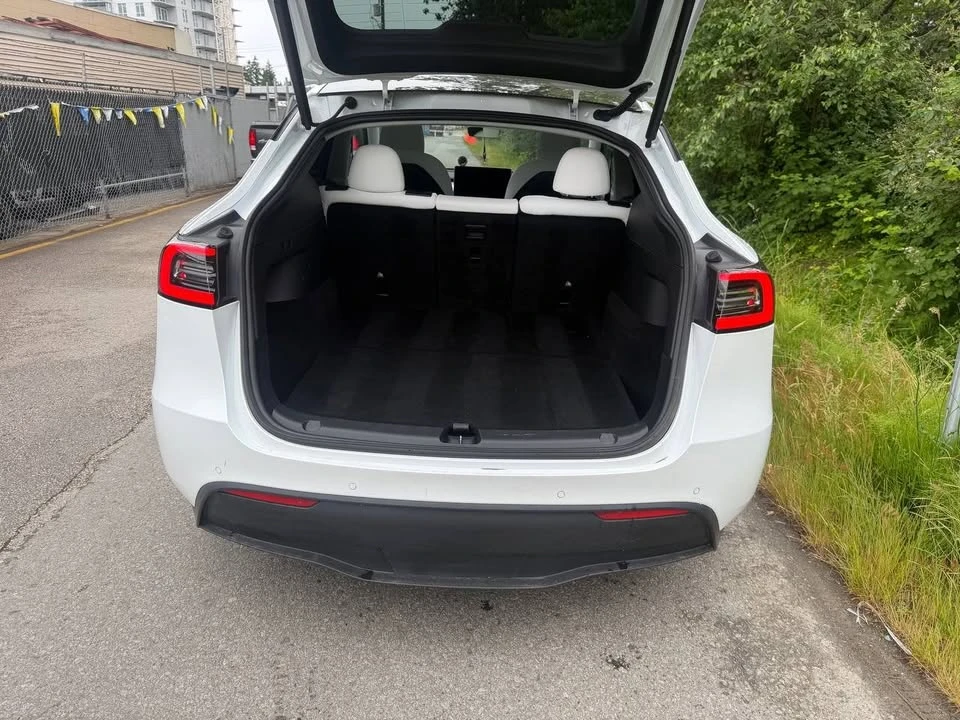 2022 Tesla Model Y - Image 12 of 20