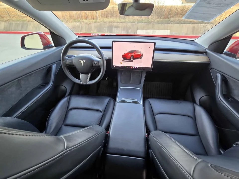 2022 Tesla Model Y - Image 2 of 13