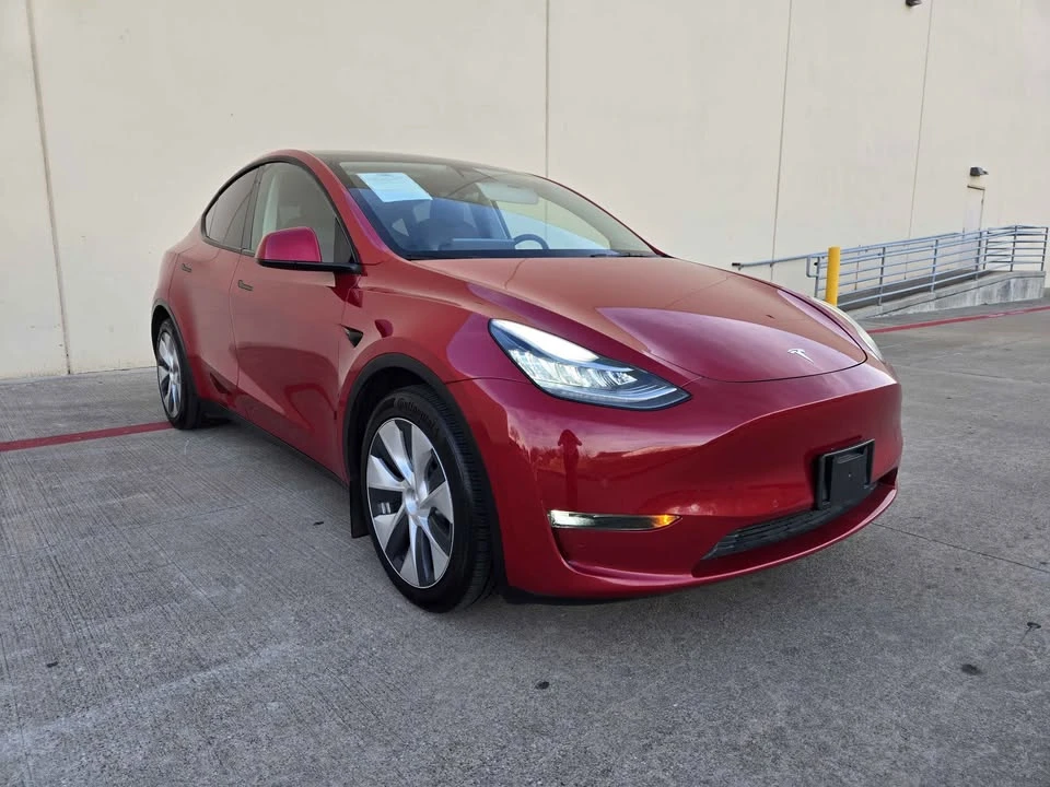 2022 Tesla Model Y - Image 8 of 13
