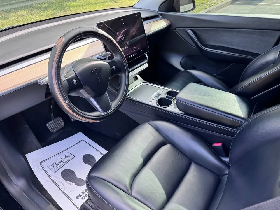 2022 Tesla Model Y - Image 6 of 11