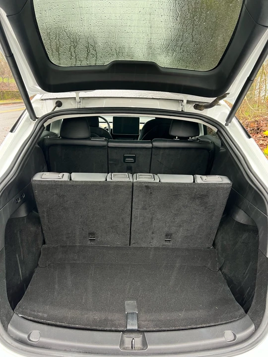 2022 Tesla Model Y - Image 13 of 18