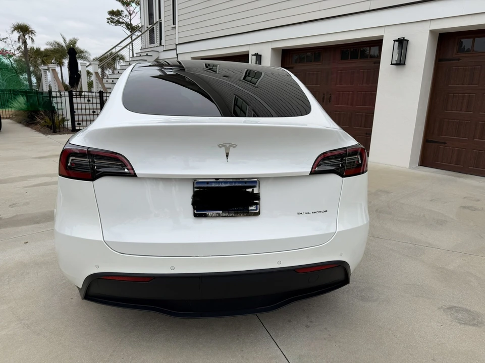 2022 Tesla Model Y - Image 7 of 11