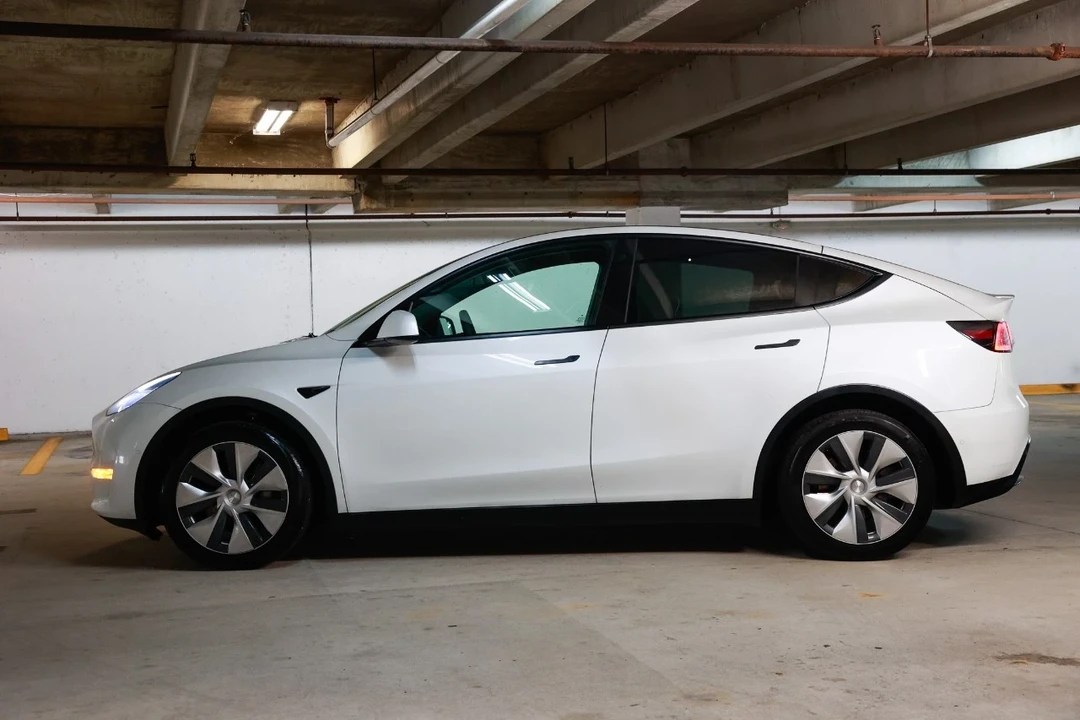 2022 Tesla Model Y - Image 3 of 21