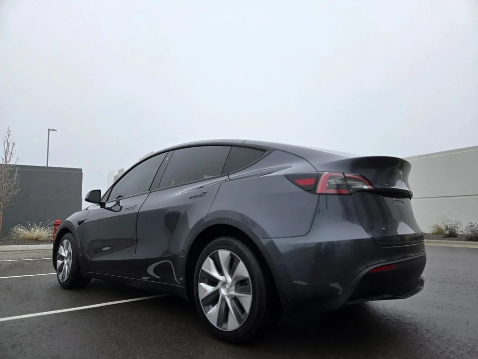 2022 Tesla Model Y - Image 4 of 14