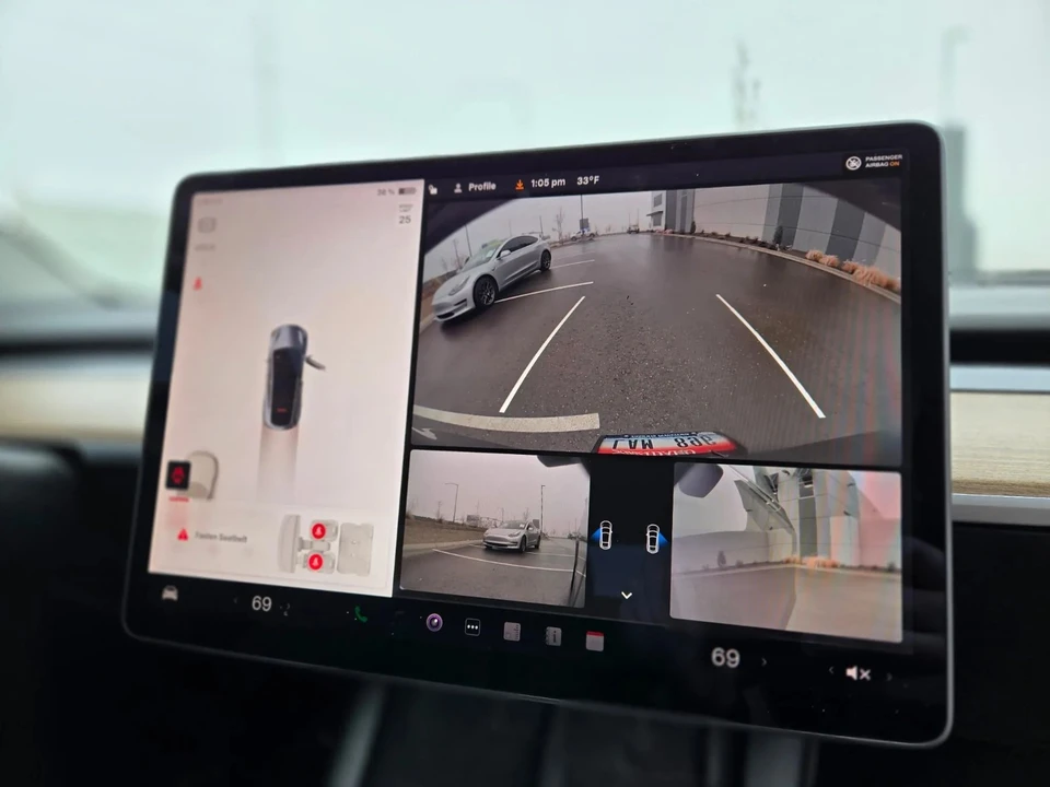 2022 Tesla Model Y - Image 12 of 14