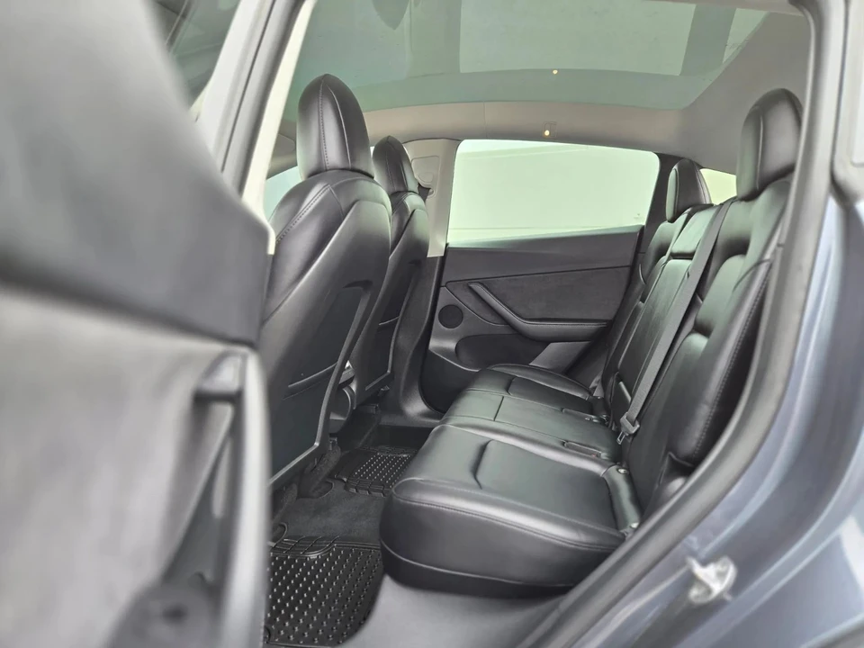 2022 Tesla Model Y - Image 13 of 14