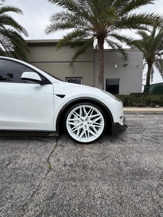 2022 Tesla Model Y - Image 6 of 16
