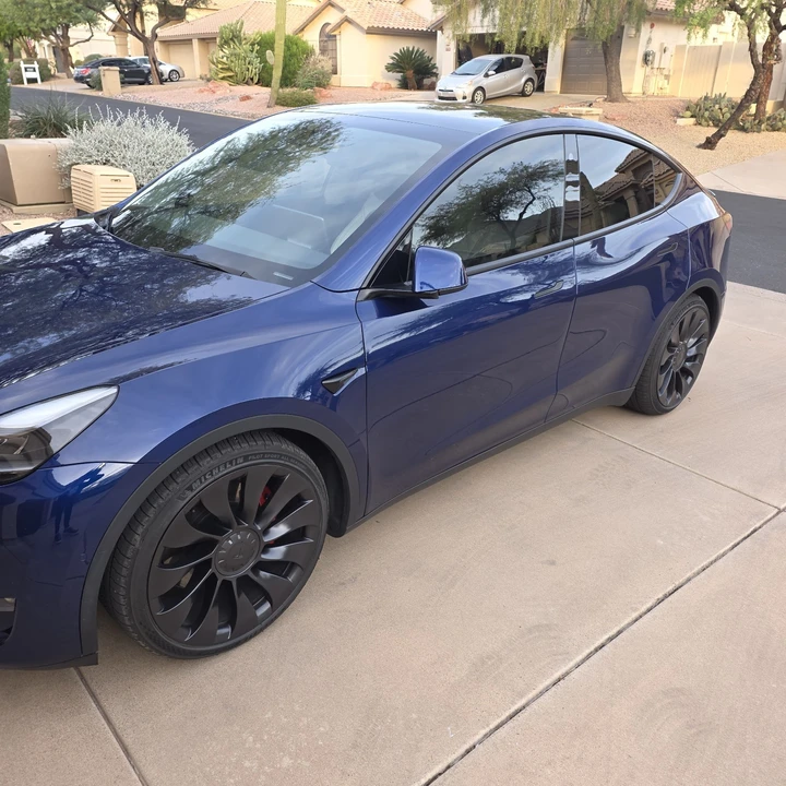 2022 Tesla Model Y - Image 4 of 13
