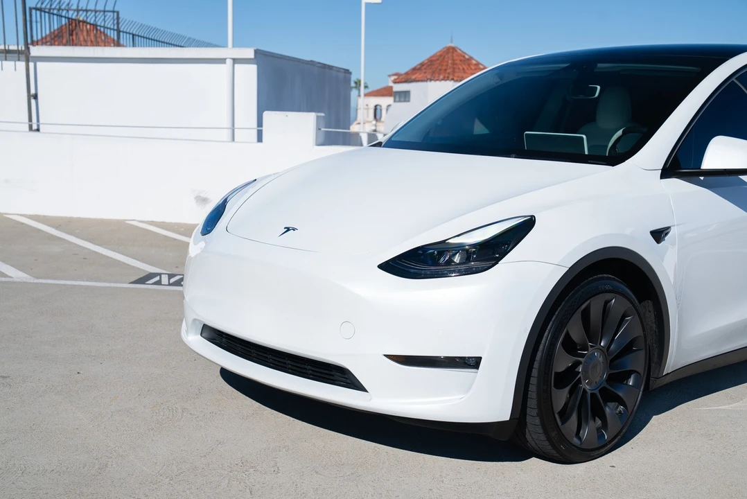 2022 Tesla Model Y - Image 6 of 21