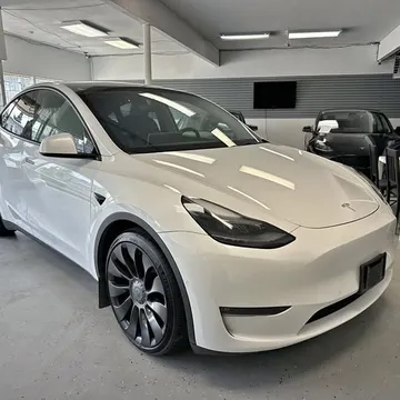 2022 Tesla Model Y Dual Motor Performance