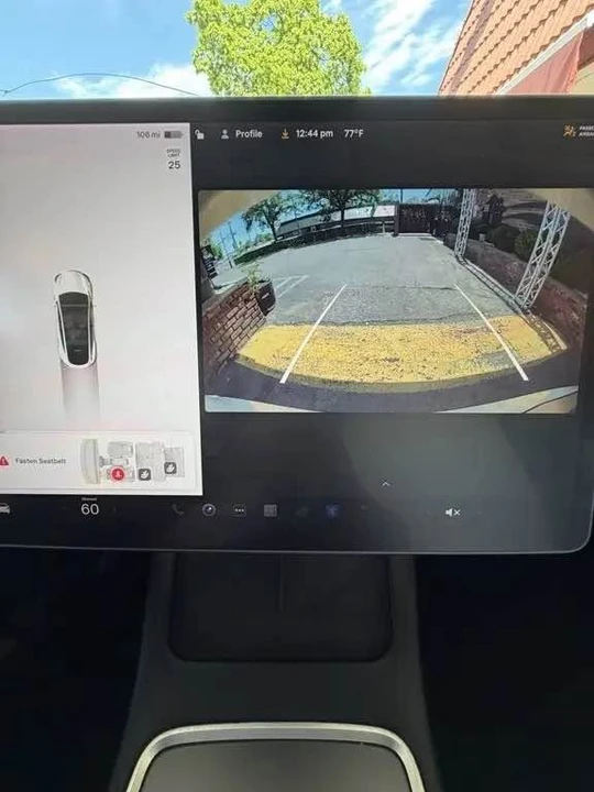 2022 Tesla Model Y - Image 13 of 15