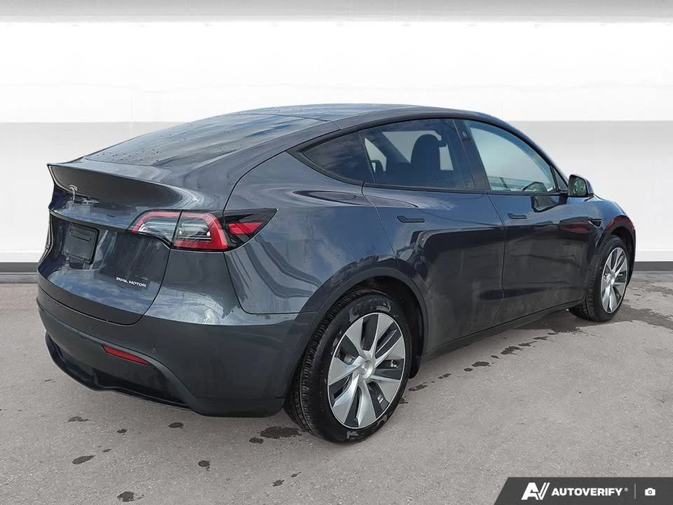 2022 Tesla Model Y - Image 3 of 19