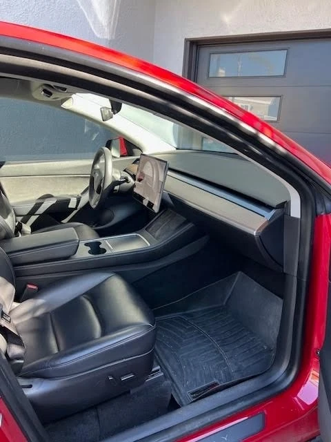 2022 Tesla Model Y - Image 7 of 11