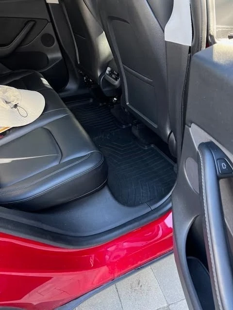 2022 Tesla Model Y - Image 8 of 11