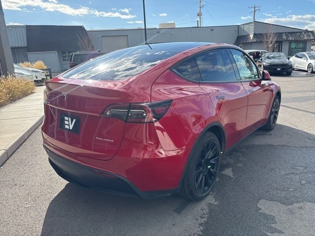 2022 Tesla Model Y - Image 8 of 10
