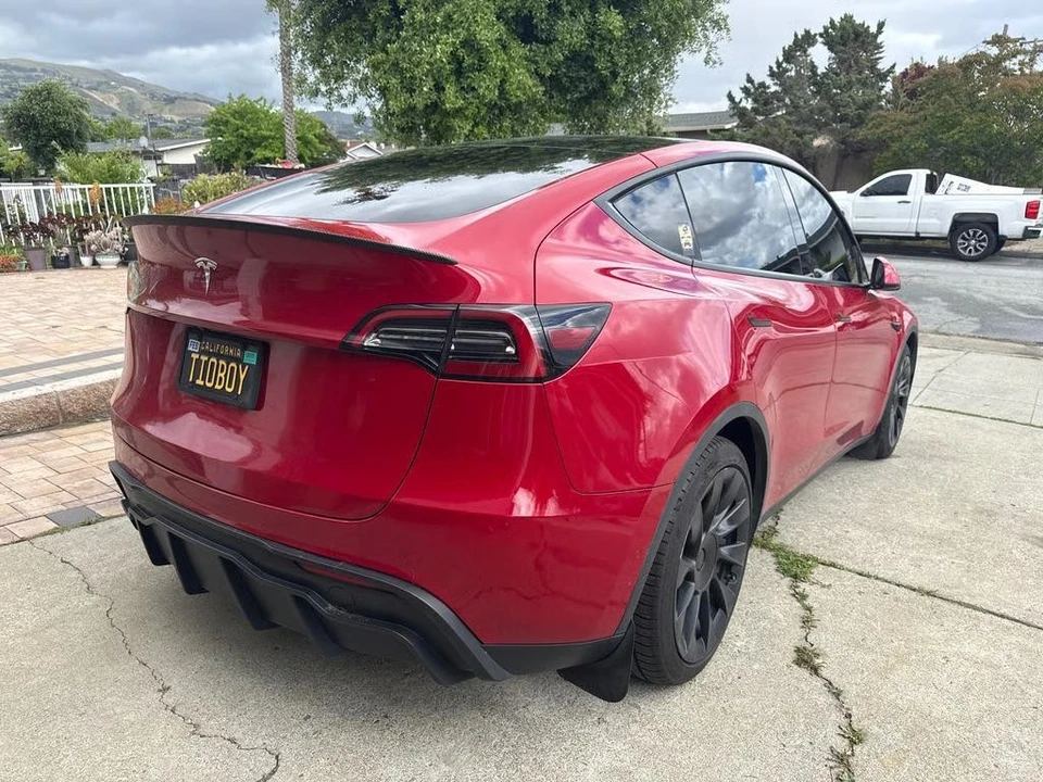 2022 Tesla Model Y - Image 4 of 5