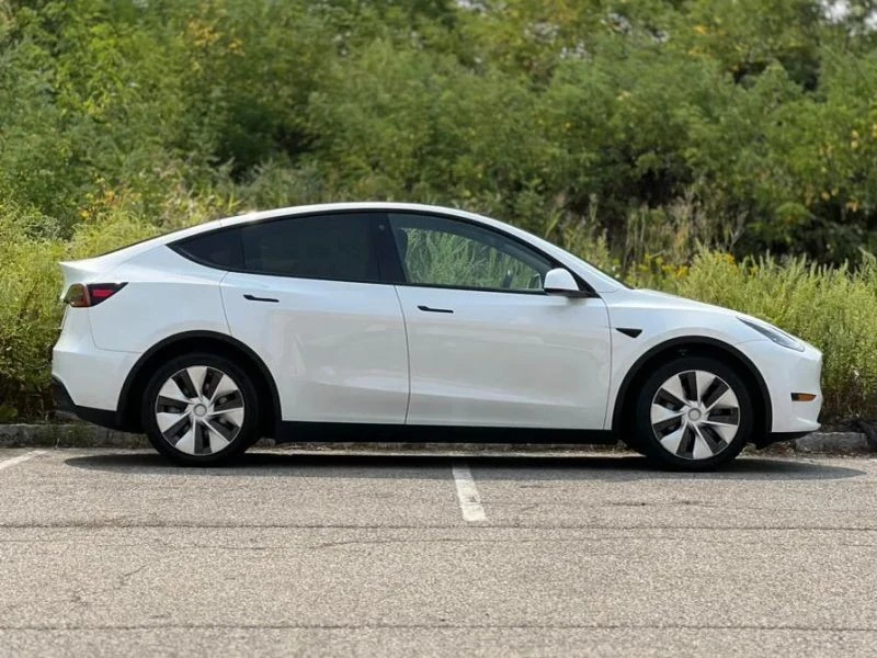 2022 Tesla Model Y - Image 12 of 12