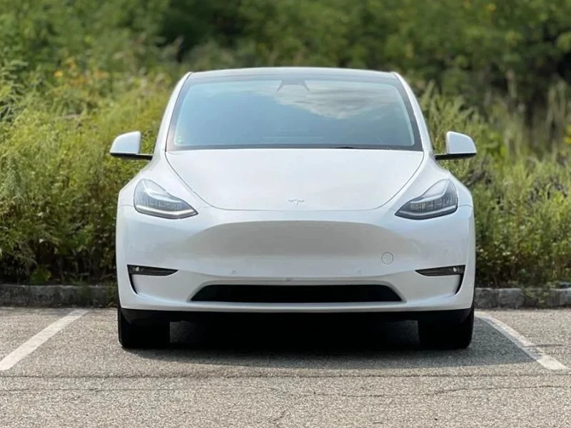 2022 Tesla Model Y - Image 3 of 12