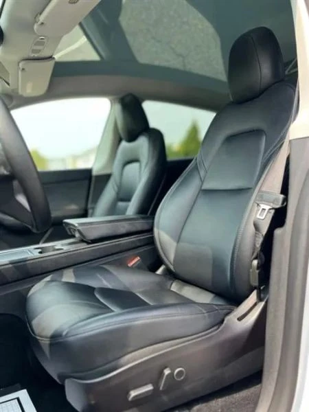 2022 Tesla Model Y - Image 4 of 12