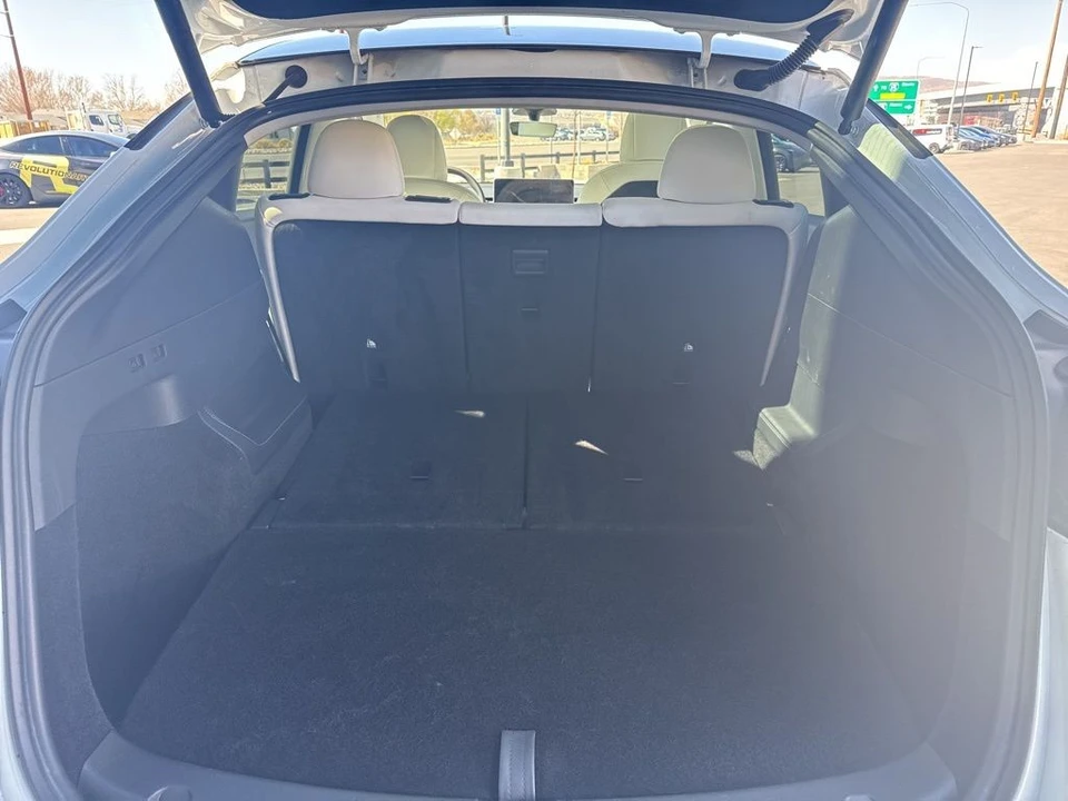 2022 Tesla Model Y - Image 19 of 21