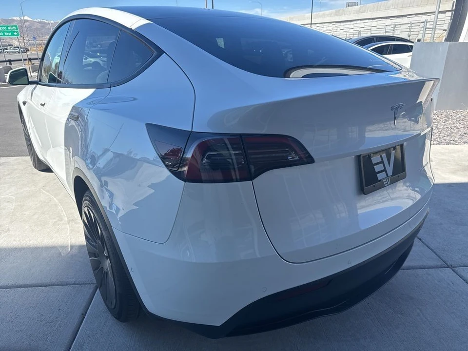 2022 Tesla Model Y - Image 6 of 21