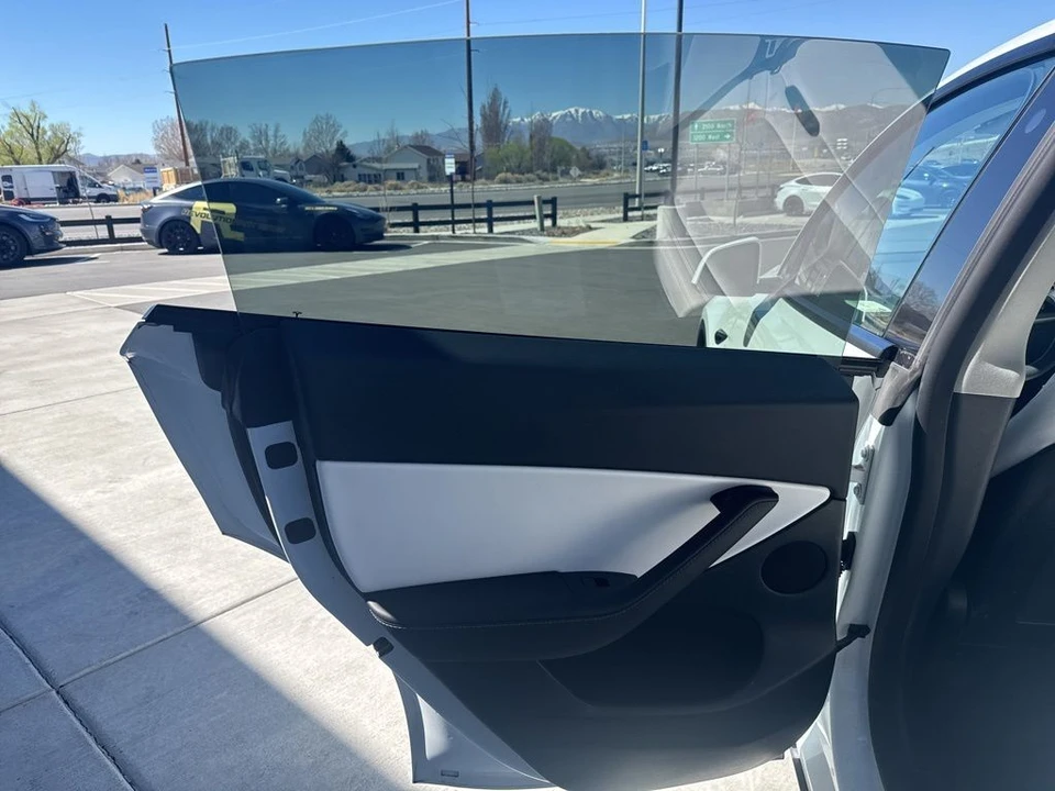 2022 Tesla Model Y - Image 14 of 21