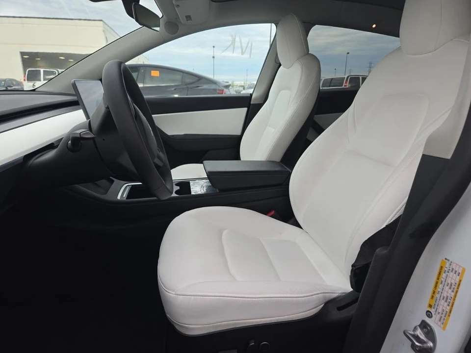 2022 Tesla Model Y - Image 5 of 6