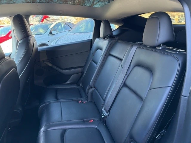 2022 Tesla Model Y - Image 15 of 21