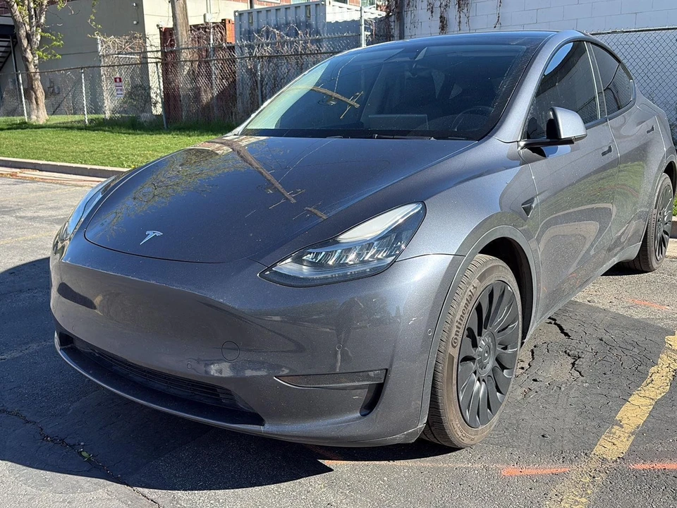 2022 Tesla Model Y - Image 2 of 5