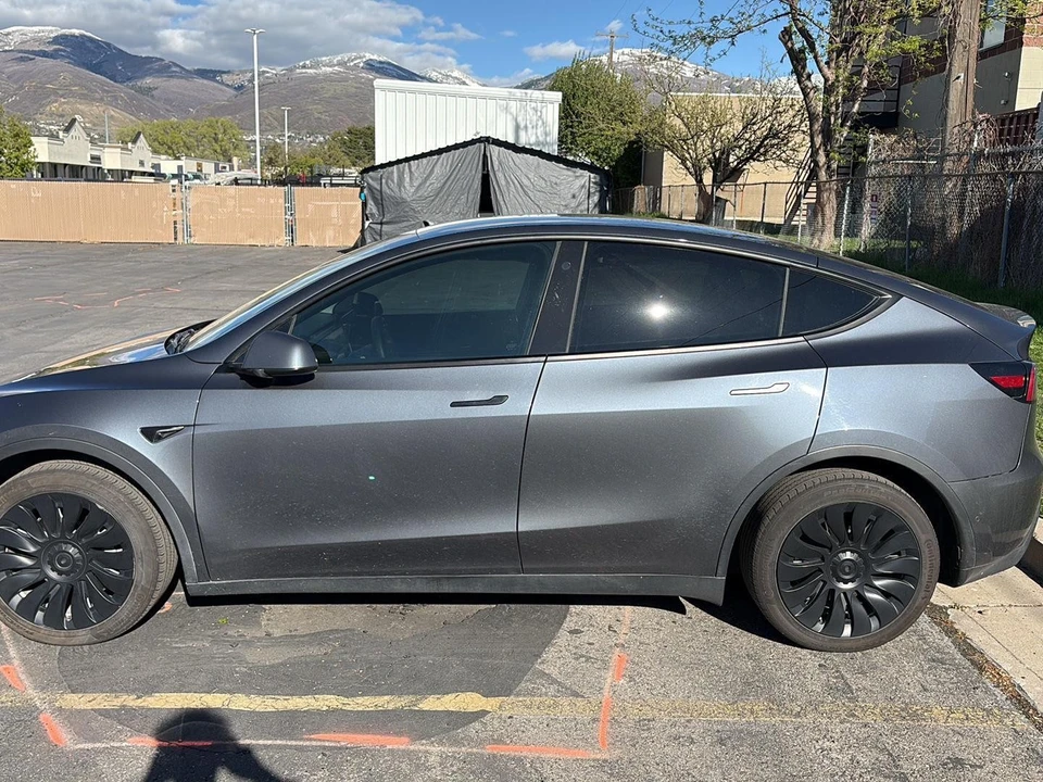 2022 Tesla Model Y - Image 3 of 5