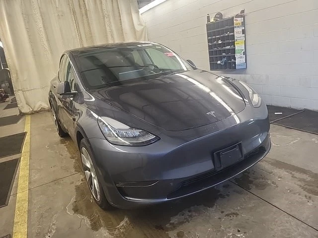 2022 Tesla Model Y - Image 2 of 7