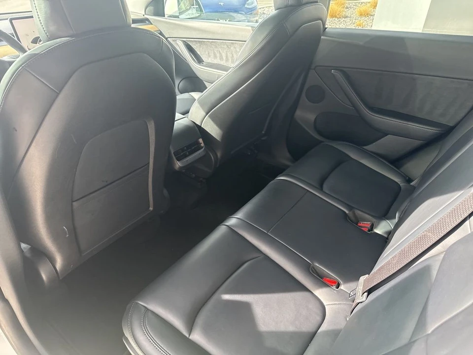 2022 Tesla Model Y - Image 15 of 21
