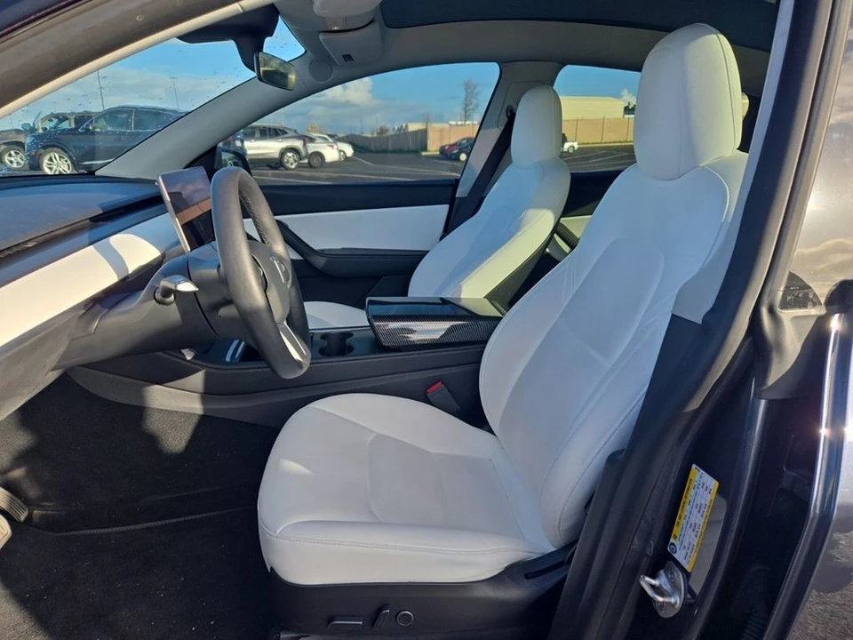 2022 Tesla Model Y - Image 4 of 6