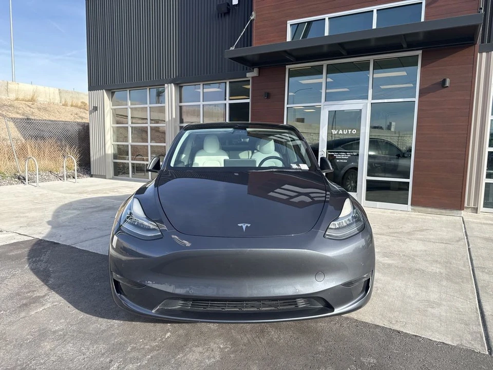 2022 Tesla Model Y - Image 3 of 21
