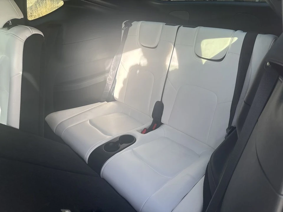 2022 Tesla Model Y - Image 17 of 21
