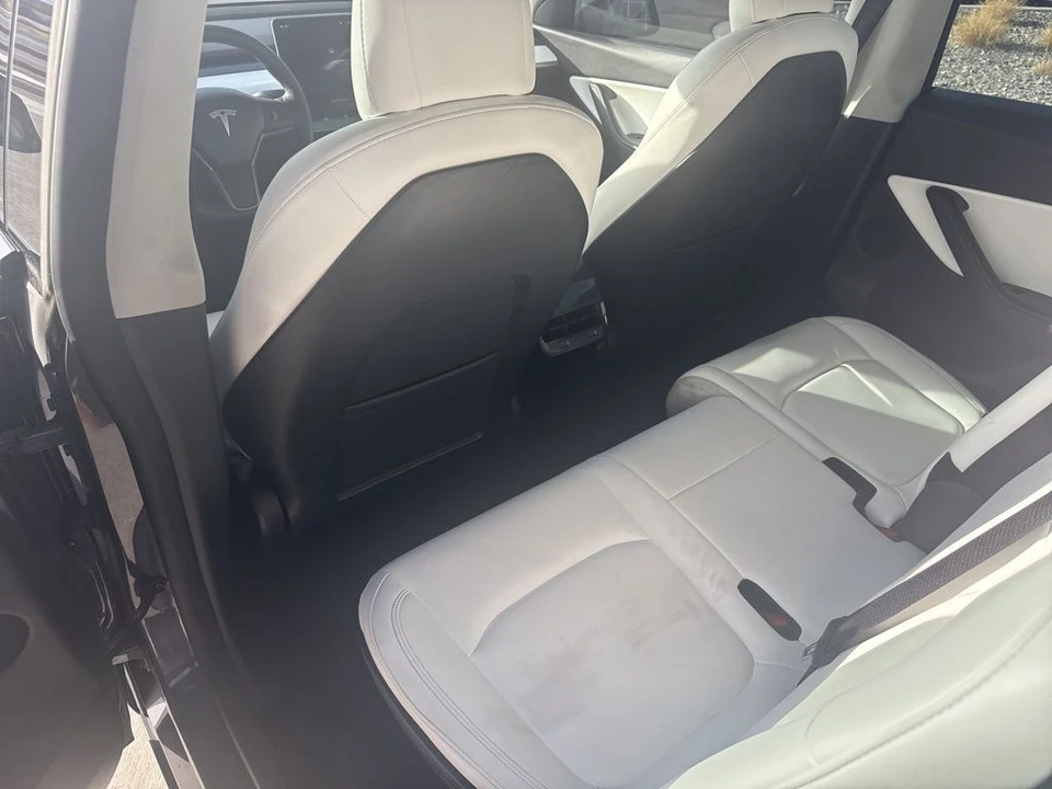 2022 Tesla Model Y - Image 15 of 21