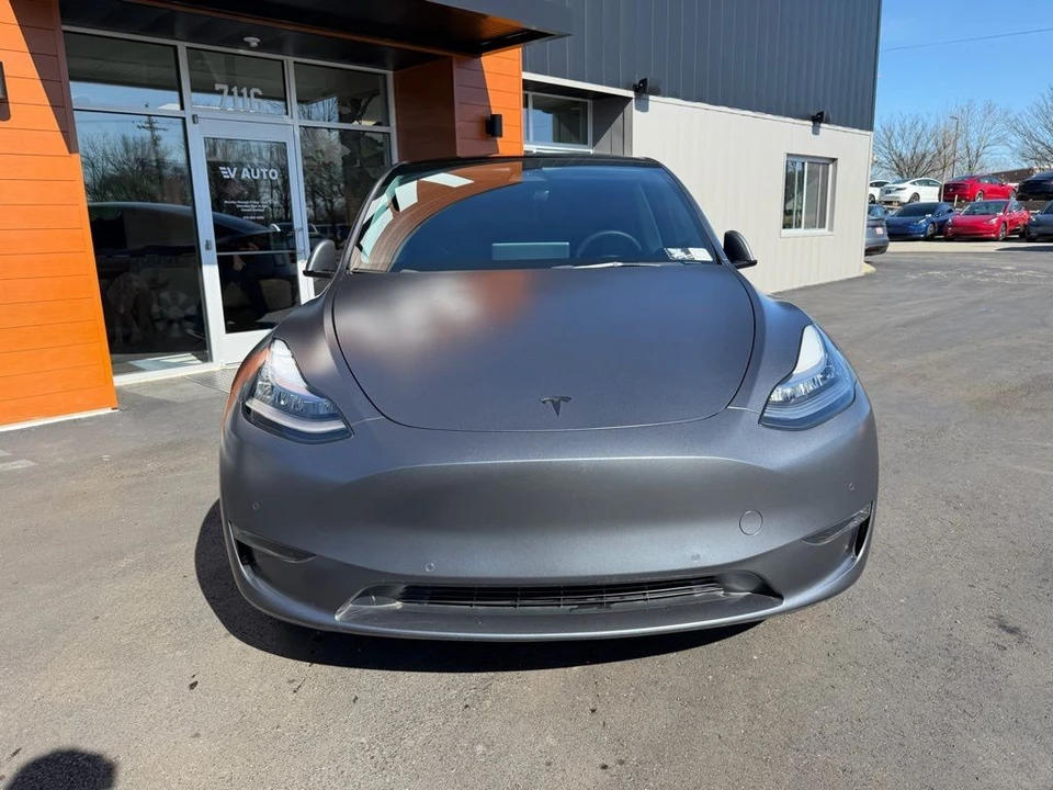 2022 Tesla Model Y - Image 2 of 17