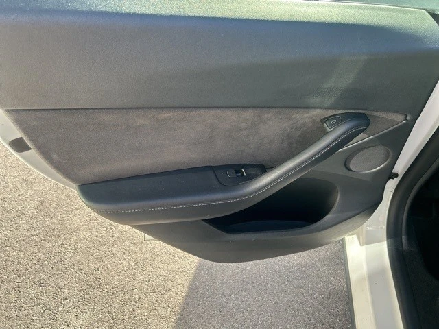 2022 Tesla Model Y - Image 13 of 21