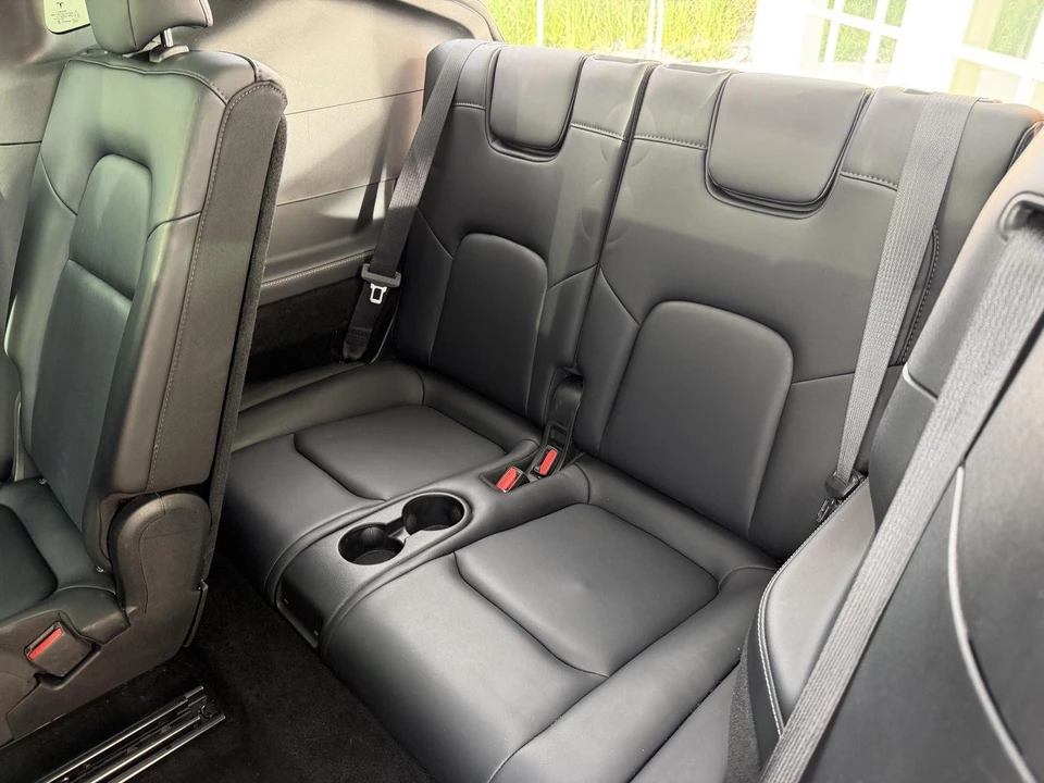2022 Tesla Model Y - Image 17 of 21