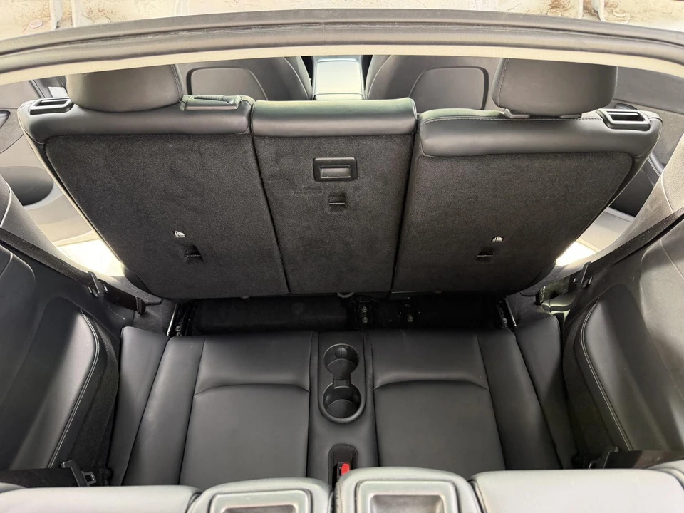 2022 Tesla Model Y - Image 19 of 21