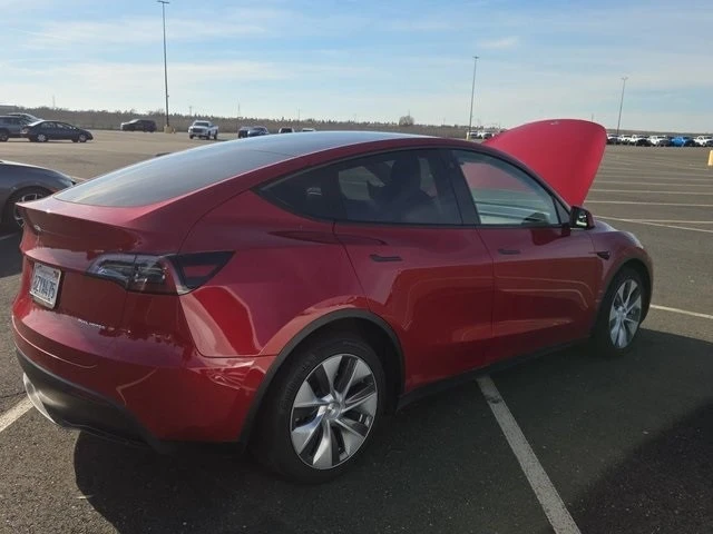 2022 Tesla Model Y - Image 4 of 7