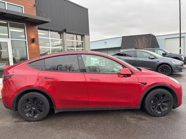 2022 Tesla Model Y - Image 8 of 21