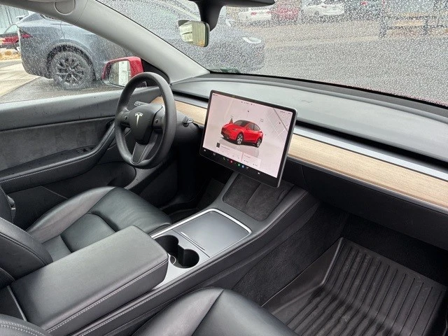 2022 Tesla Model Y - Image 17 of 21